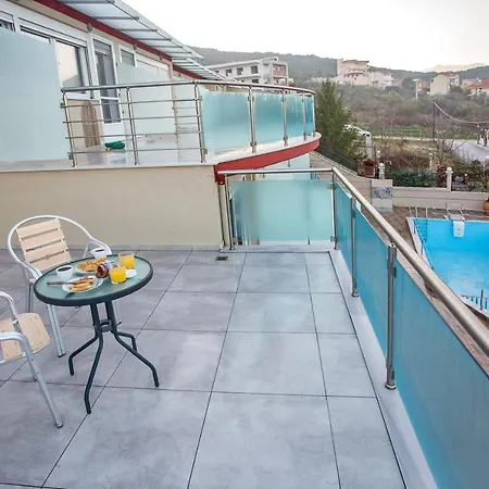 Rent House Diamond * Nea Iraklitsa