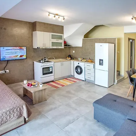 Rent House Diamond Apartment