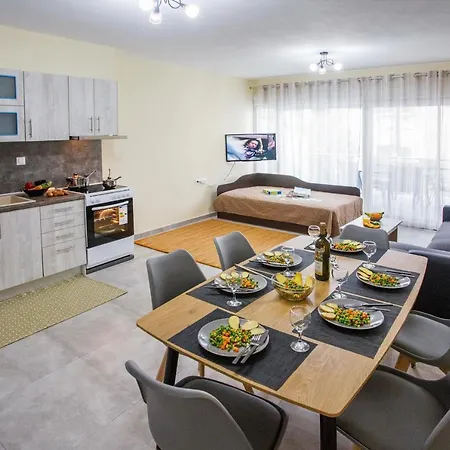 Rent House Diamond Nea Iraklitsa