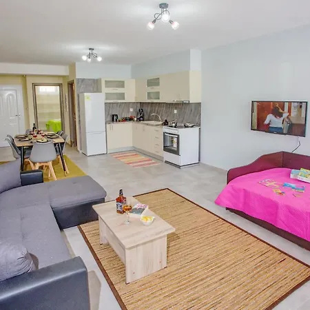 Rent House Diamond Nea Iraklitsa