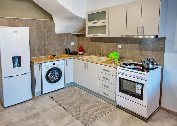 Rent House Diamond شقة