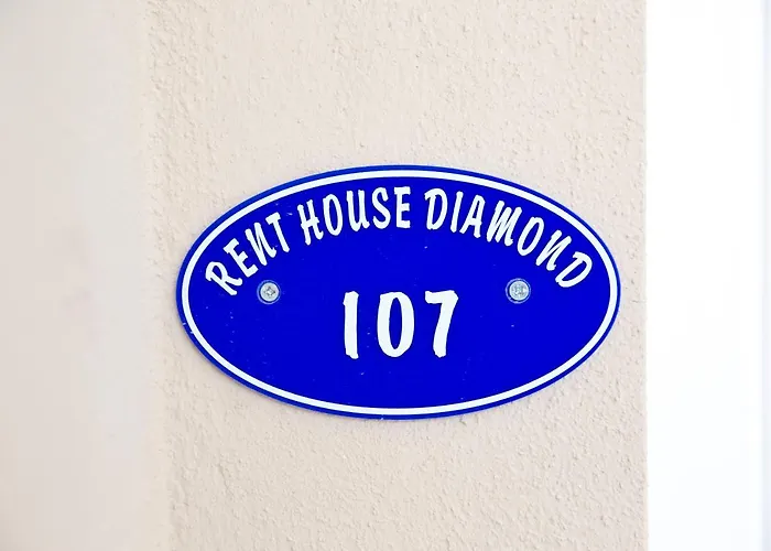 Rent House Diamond شقة *