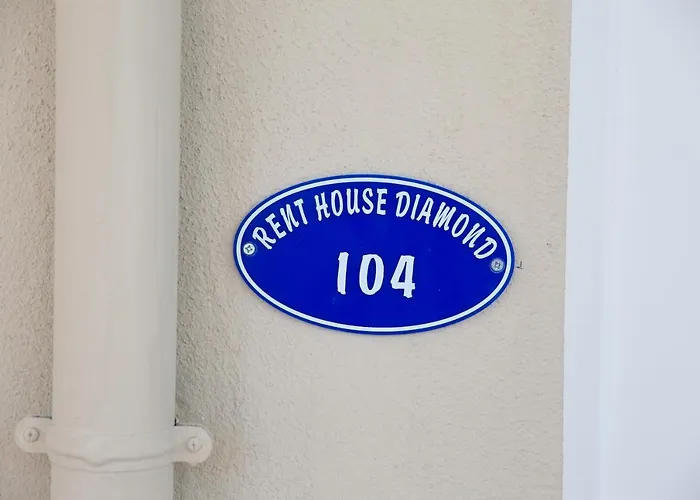Rent House Diamond Daire