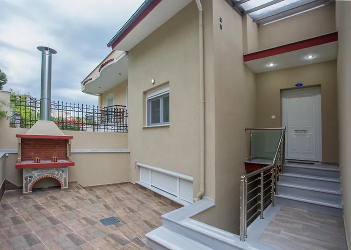 Rent House Diamond شقة *