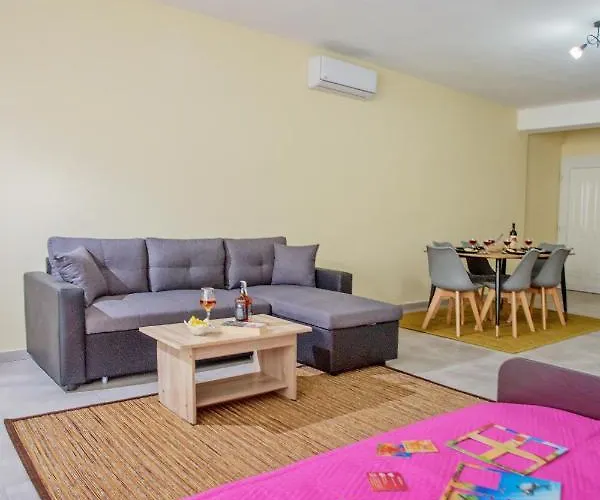 Rent House Diamond Nea Iraklitsa